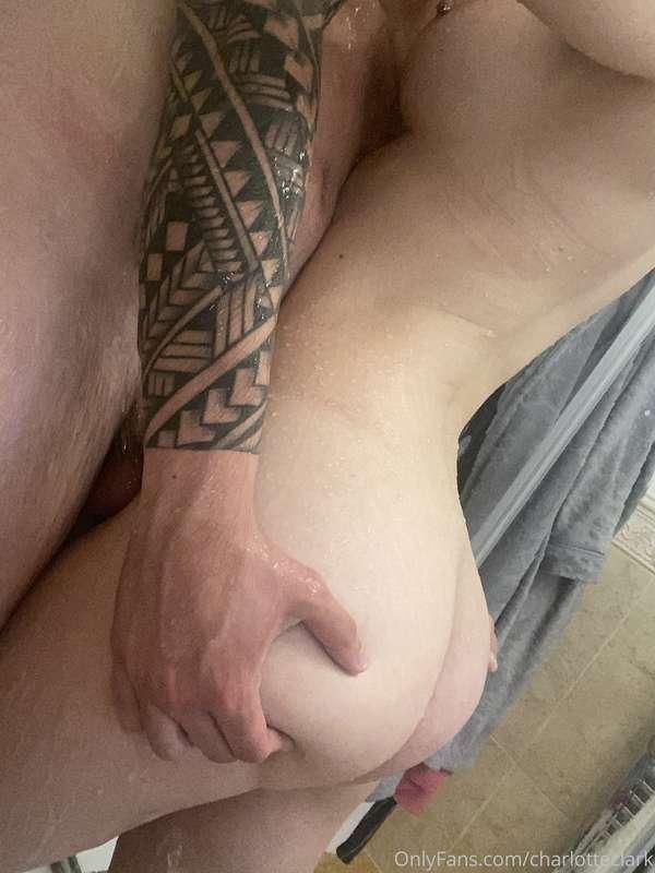 I love to be fucked in the shower 😏 @jb-alpha