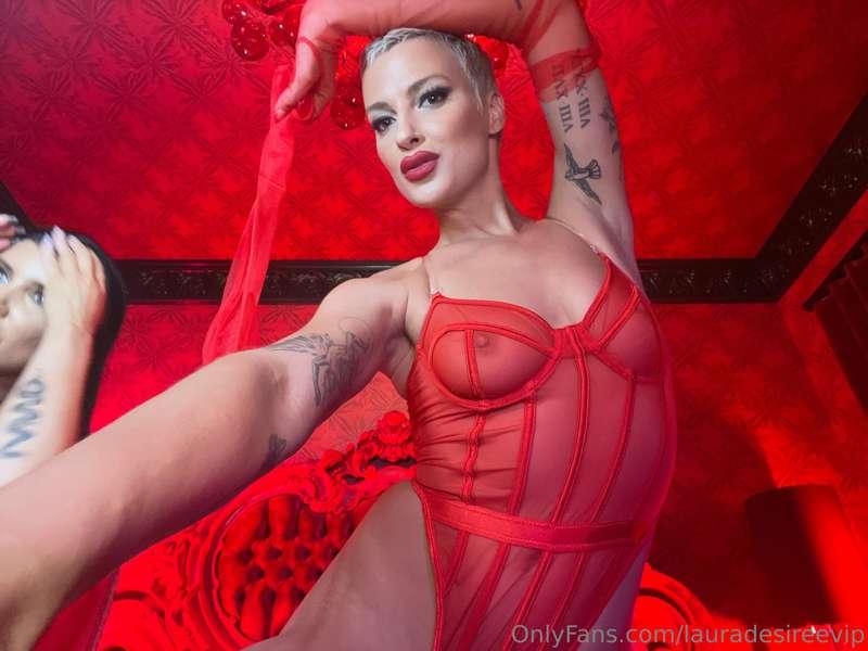The most delicious devil in red.