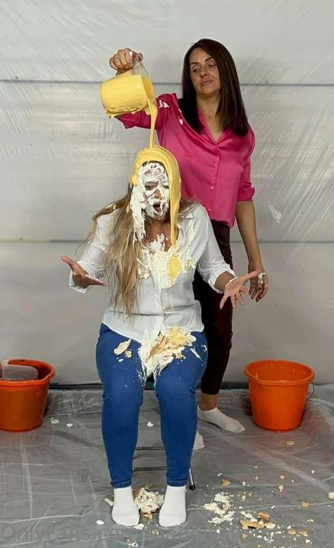 I absolutely love getting messy with the sexy Beth Bennett, ..