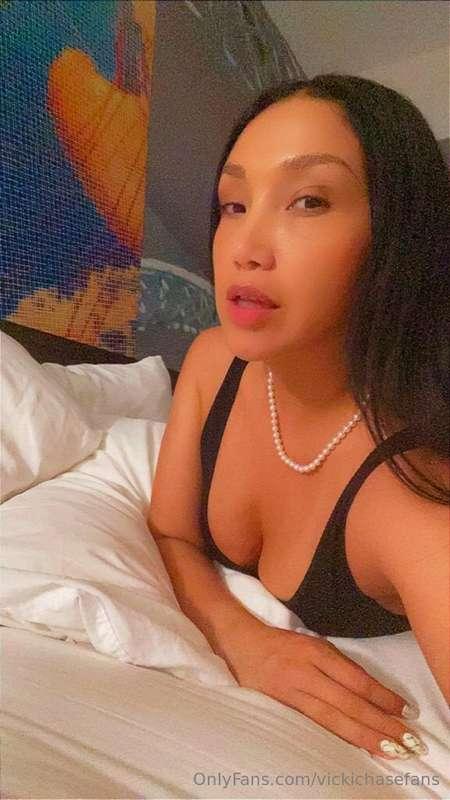 Papi don't forget to join my premium page 😋 Order customs, w..