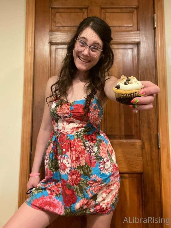 It’s my cake day on Reddit!! So for some weird reason I deci..