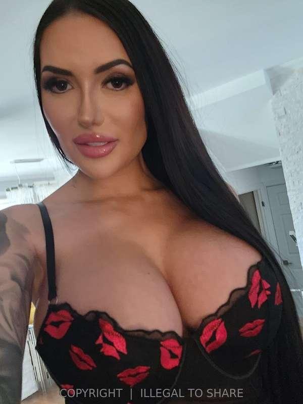 I'll be back soon guys 🥰💋