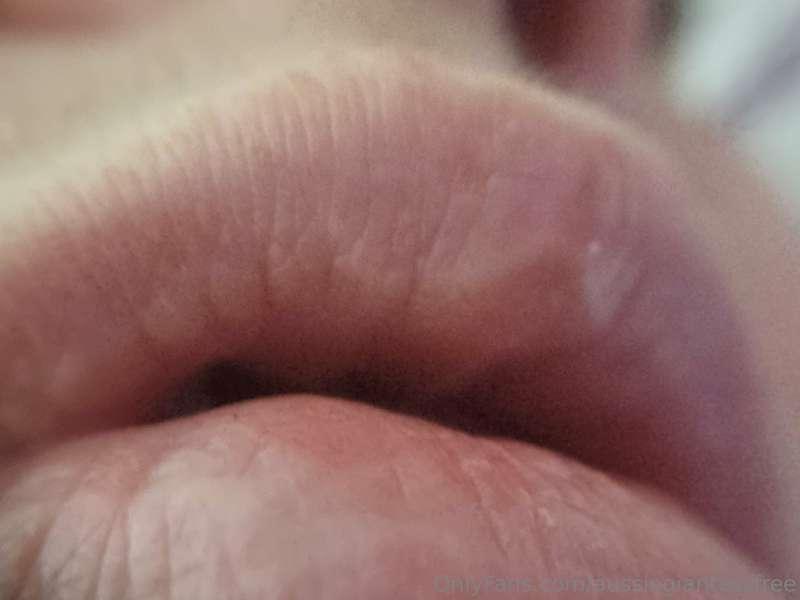 Guess who got a macro lense 😏