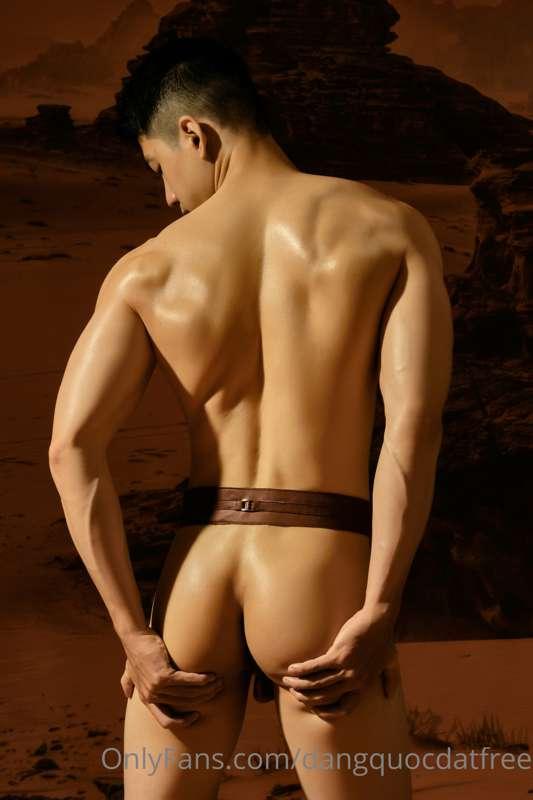 more pics 18+ @dangquocdat