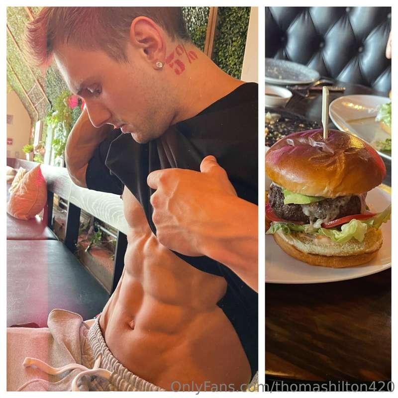 HAPPY MEMORIAL DAY TO ALL MY 🇺🇸 FANS 💪😉 #BURGERSANDABS 🍔 Hop..