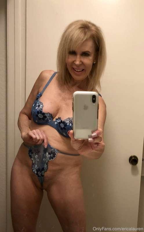 My mirror selfie is what gives you the hardest bone, isn't i..