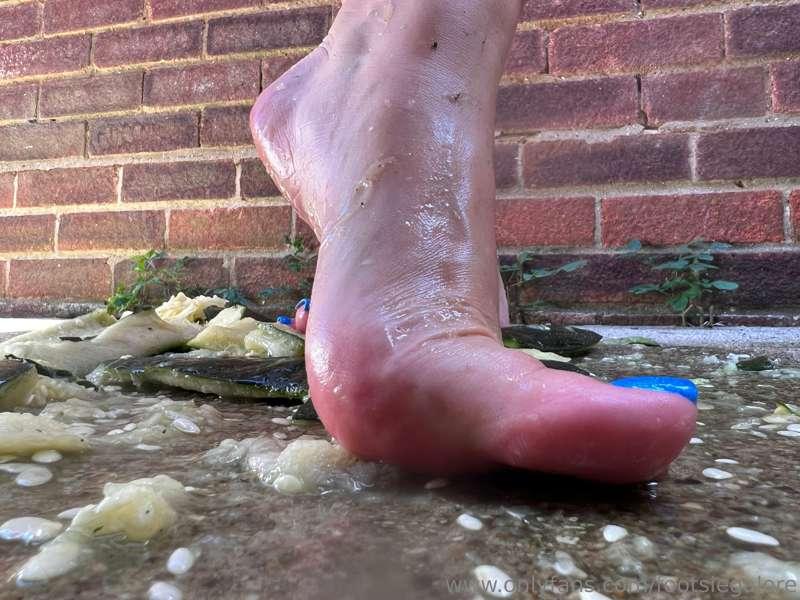 footsiegalore image #8