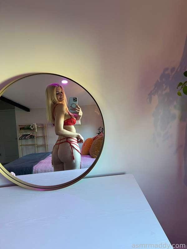 asmrmaddy image #1
