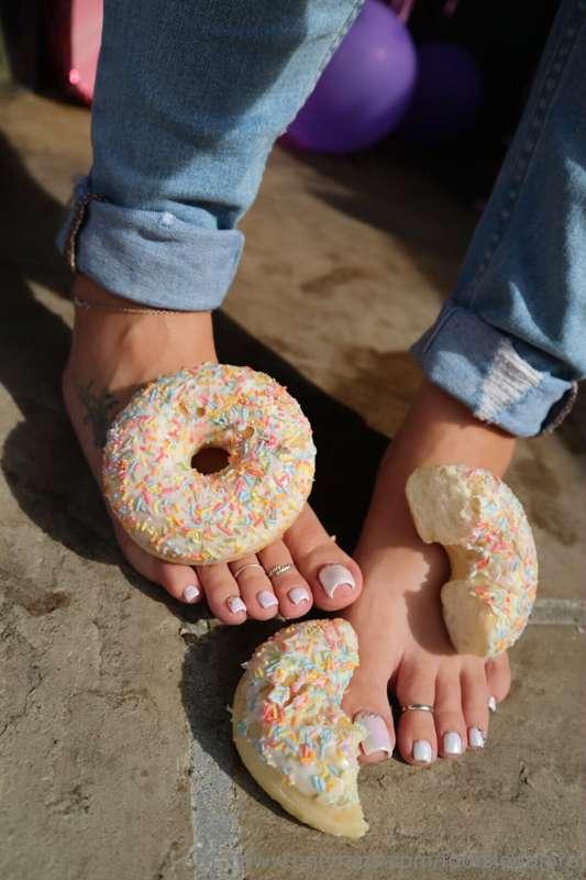 footsiegalore image #1