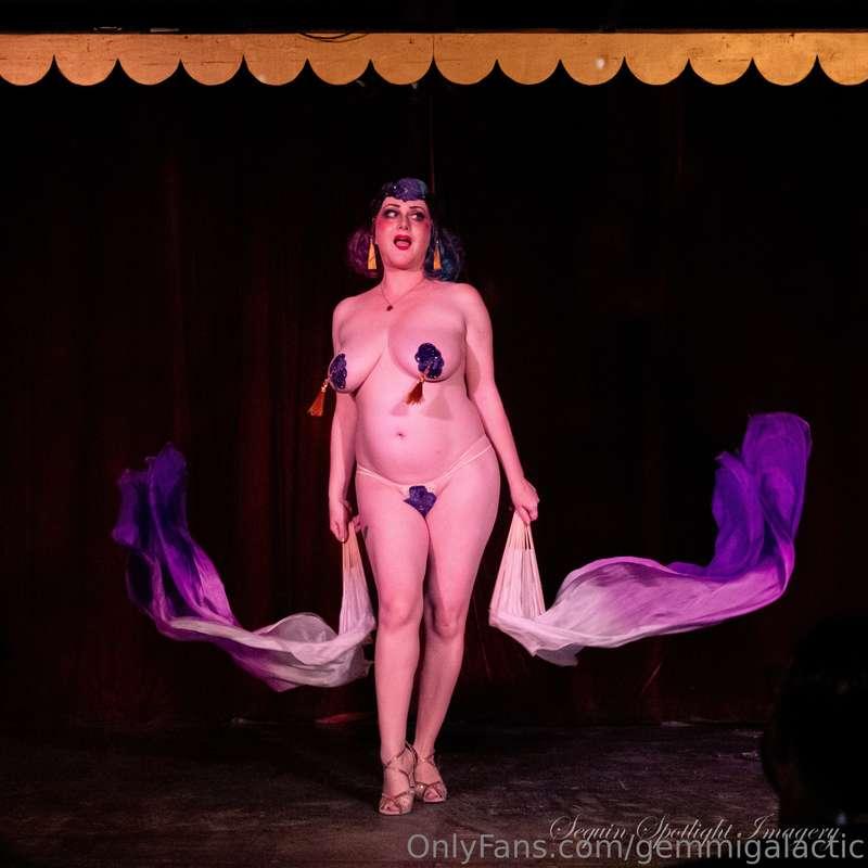 Happy Saturday! Here are 2 photos of my final reveal during ..