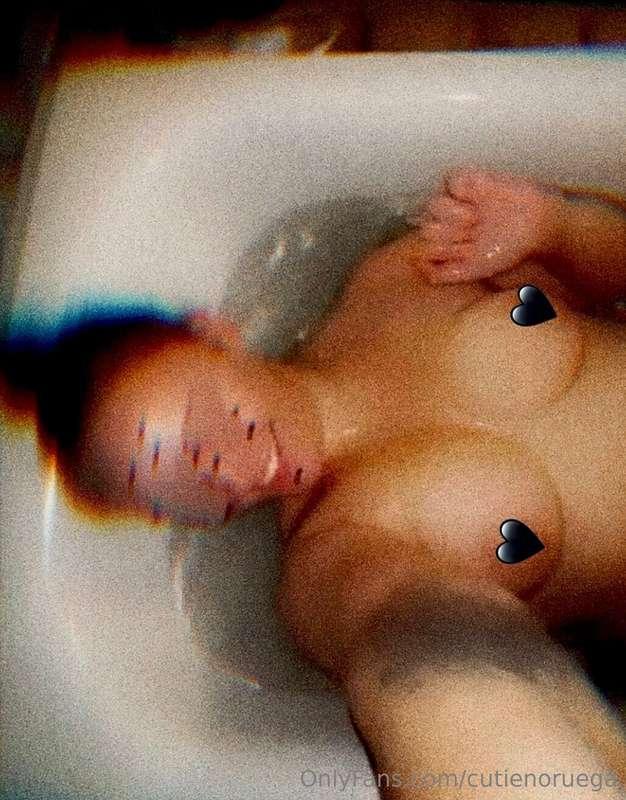 Posting my tits unsencored in the next post😇💋 Plus a little ..