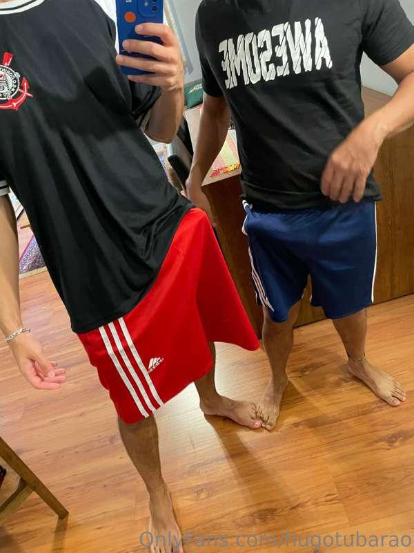 Dois dotados no seu cuzinho?