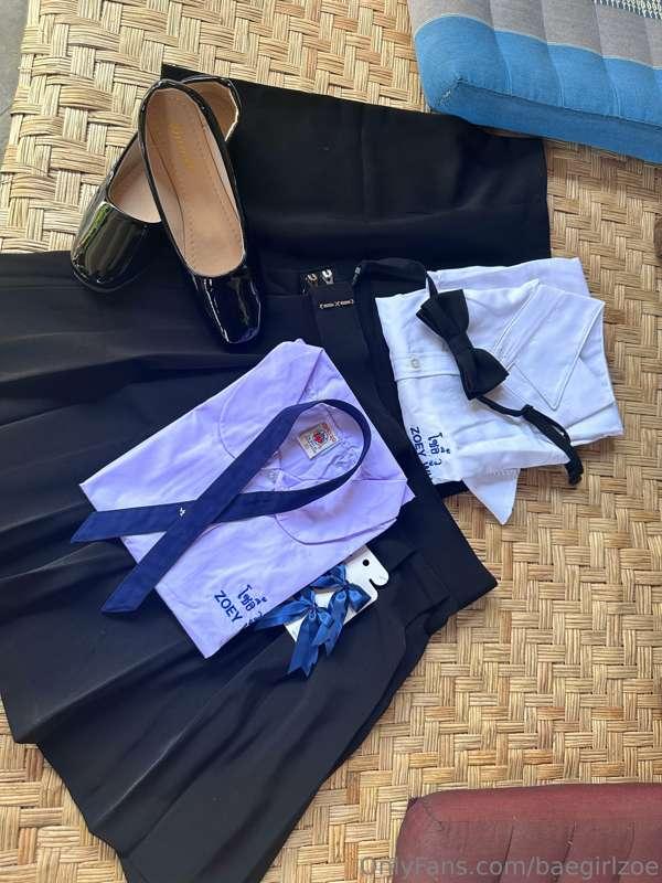 Are you ready for the new uniform set? 😙🎒