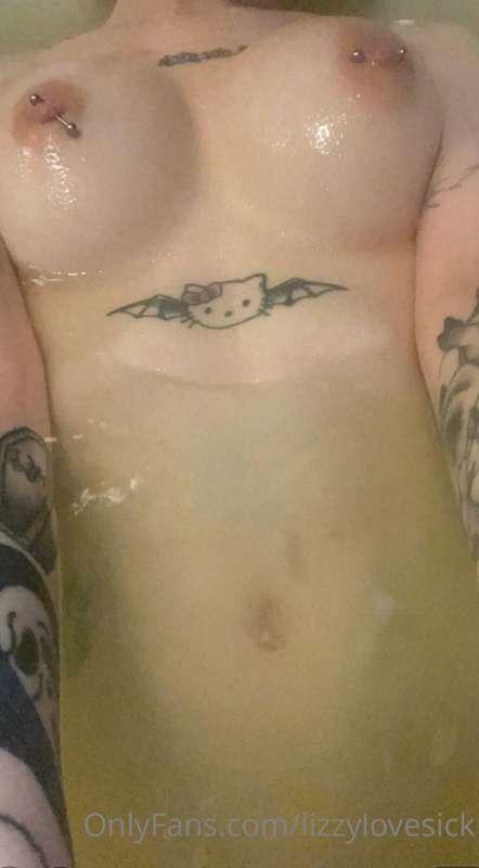 Good morning should i post a blow job vid next 👀💕