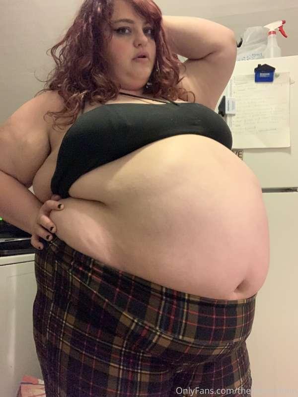 A deliciously stuffed belly full of pizza for this almost 40..