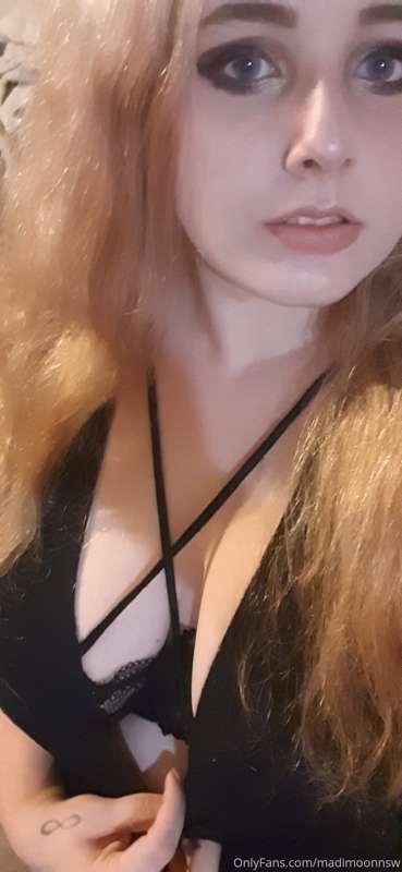 dramatic ass bitch😘💋