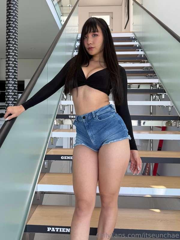 Loving the jean hehehe