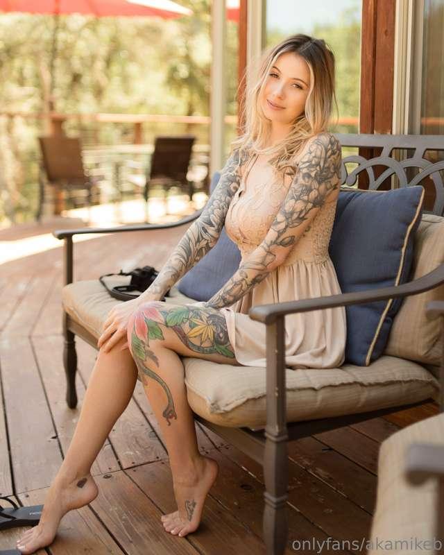 We set up this shoot outside and I told Lahanna it kind of c..