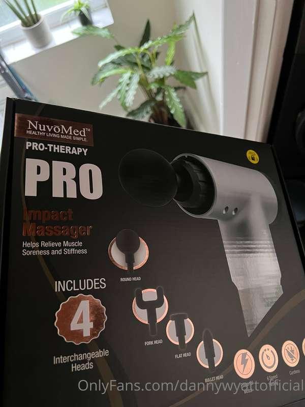 New toy! So excited to finally try these out 😜