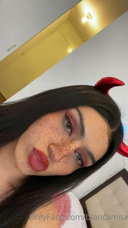 ***Would you fuck it or eat it from behind***?🤤