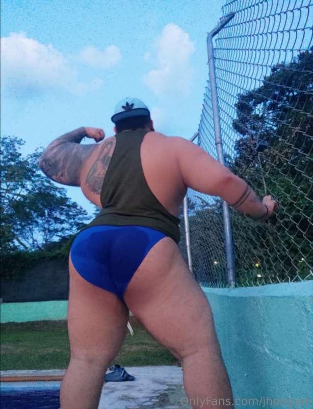 A sexy and wet zunga