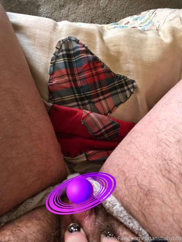 so harrrrrddd, too bad you can’t see 😛 subscribe to my premi..