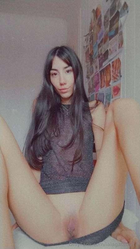 Do you want to play with my tight pussy? 