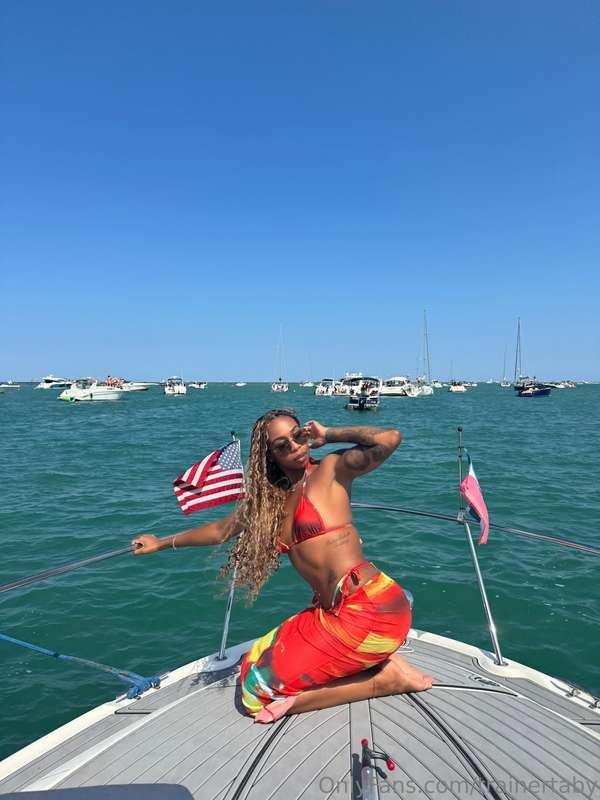 Just a girl in love with the sea…and the sun. ☀️💦