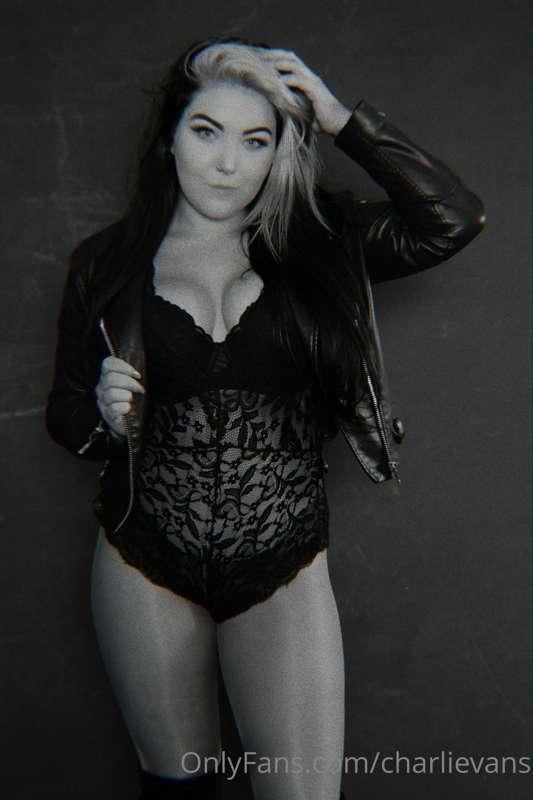 🖤