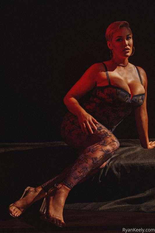 How sexy is this photo from $1-$10?