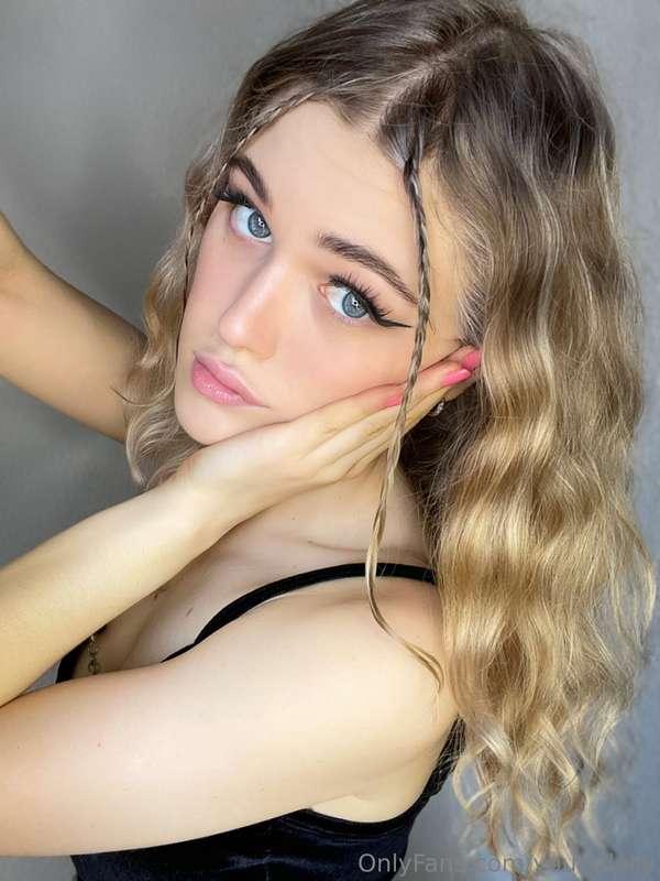 Can't help but blush 👉👈