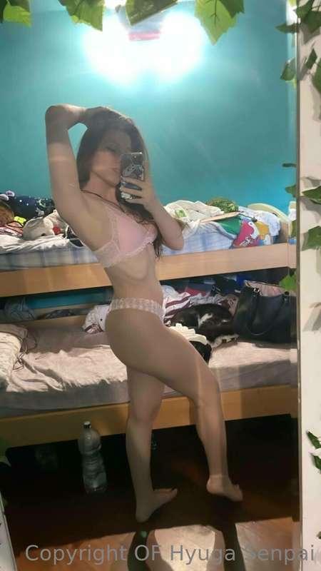 Dai libero sfogo alle tue fantasie più peccaminose e godi di..