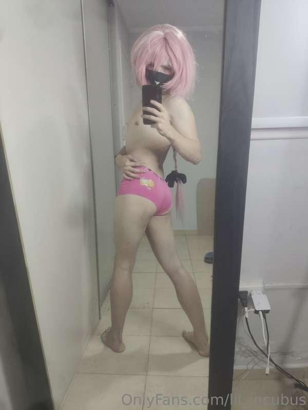 After a whole week of abstinance, I did this set of astolfo ..