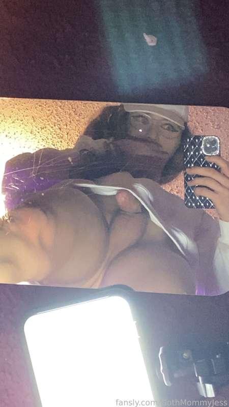 gothmommyjess image #3