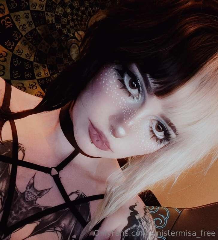 you should see just how fun I can get on my premium https://..