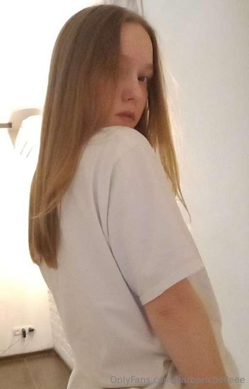 I went to the lingerie store today and bought a very nice se..