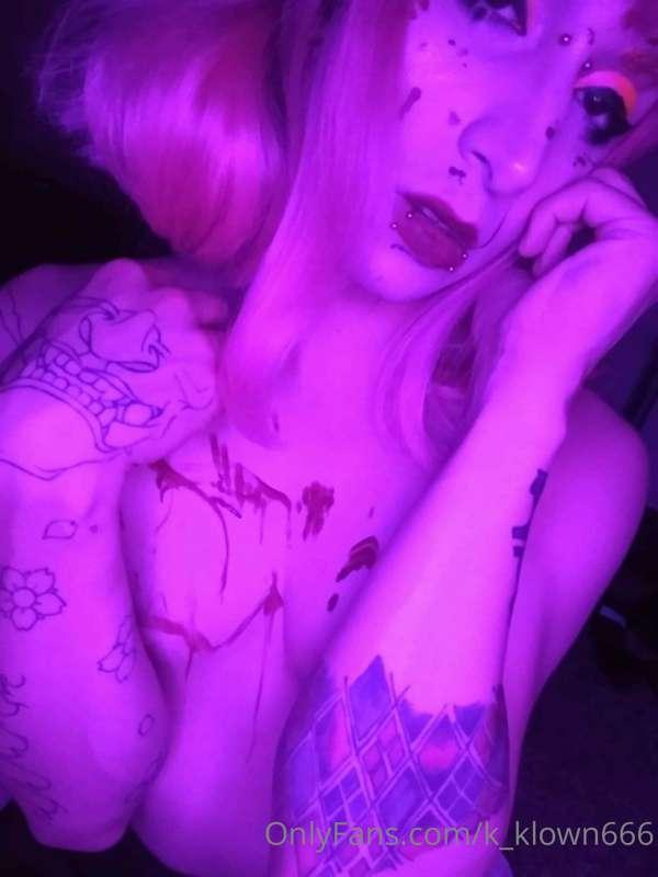 ⚠️TW: Bl00d ⚠️
Yandere OC set coming in! 
A little tease of ..