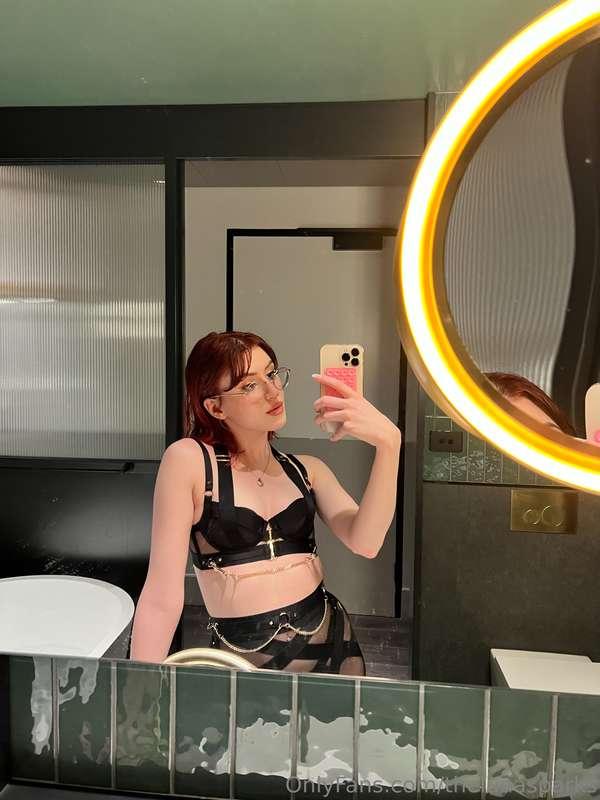 Consider me as your evening fantasy, sweetie. 👄😉 
