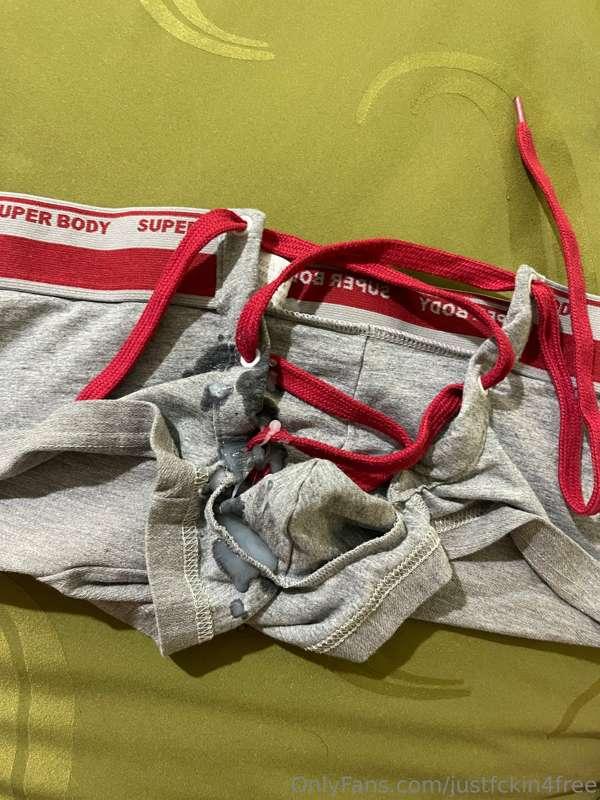 Some singlet pictures and some cum for you guys this week! L..