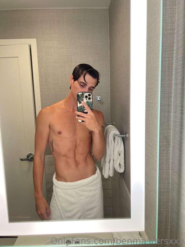 Who wants to get wet with me?