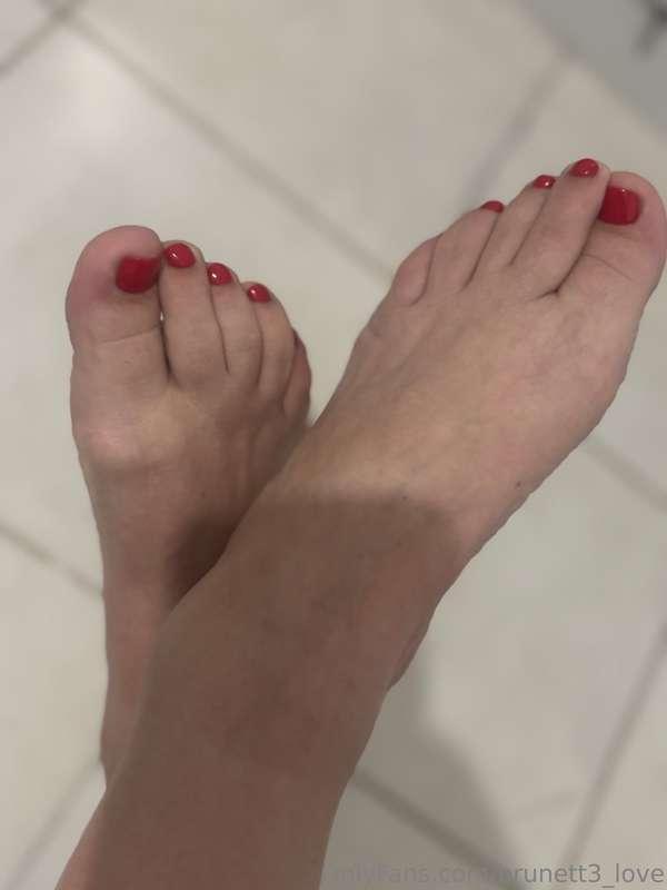 🦶 ❤️😙