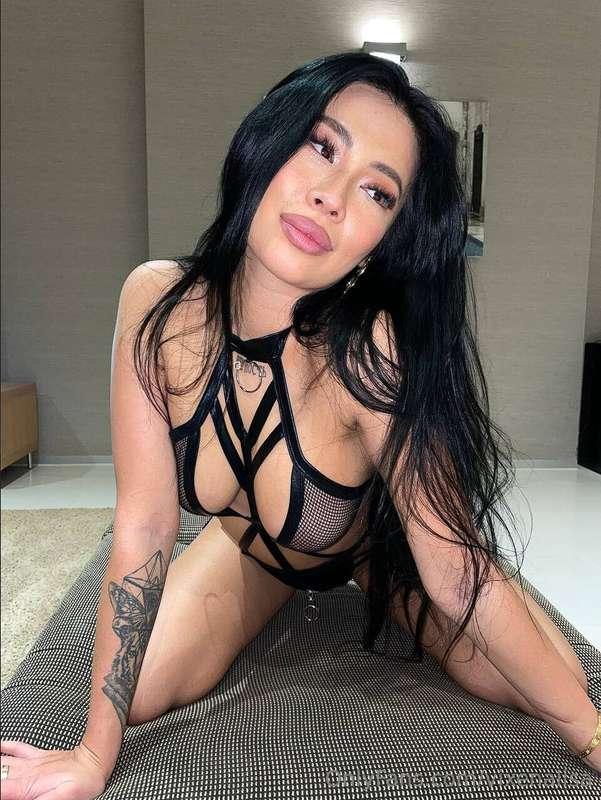 ## 🖤 @jolly_moore 👈🏻 HOT ASIAN BABY 🖤

I love massages very ..