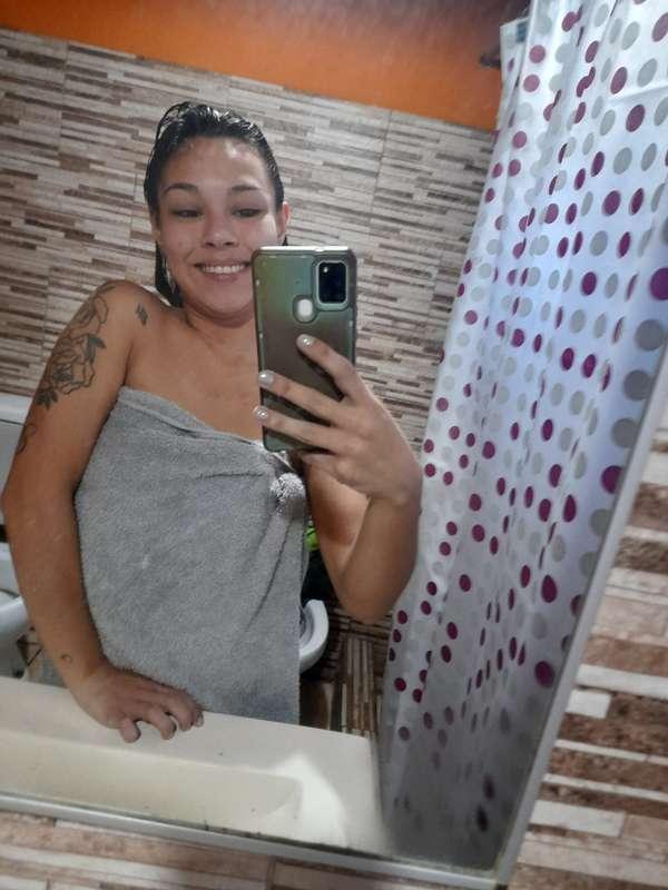 DO YOU WANT TO SEE WHAT'S BEHIND THIS BB TOWEL? 🥵