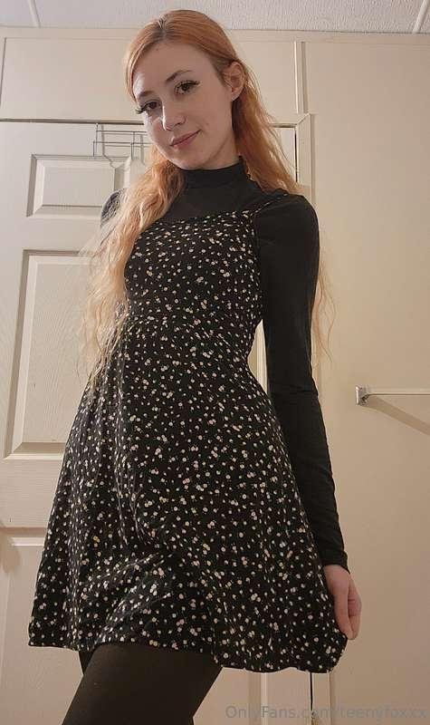 Did you see my OOTD? ♡ Come watch me strip down in this cute..