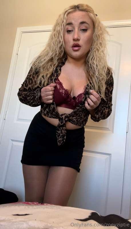 Slutty step sister??😋😋 Have so many pics bc I love the outfi..