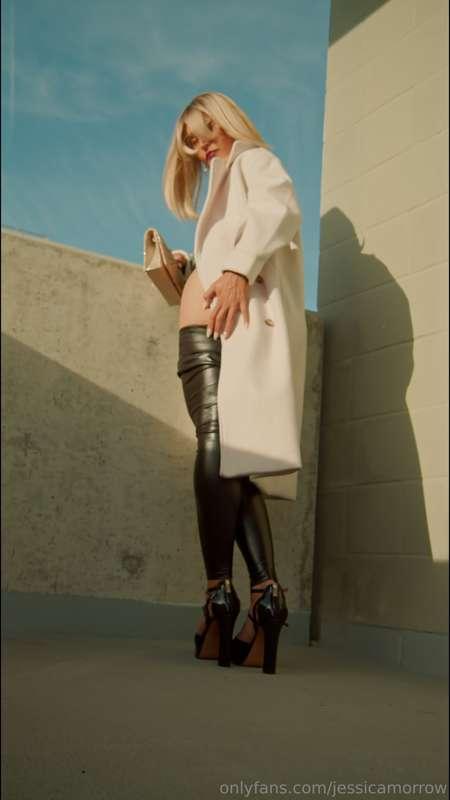 What would you say if I left nothing to the imagination? 💋