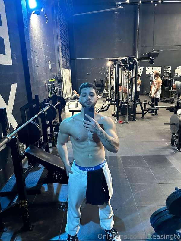 Gym vibes😈