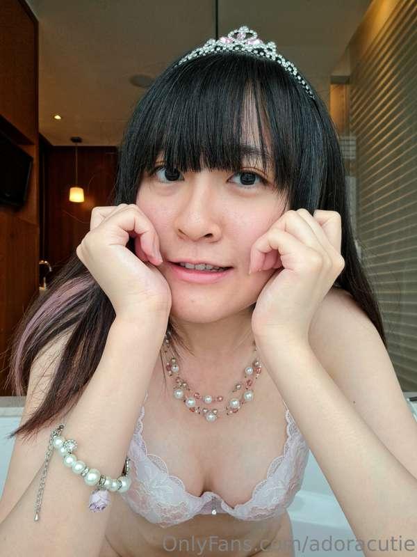 Tell me who's your princess <3