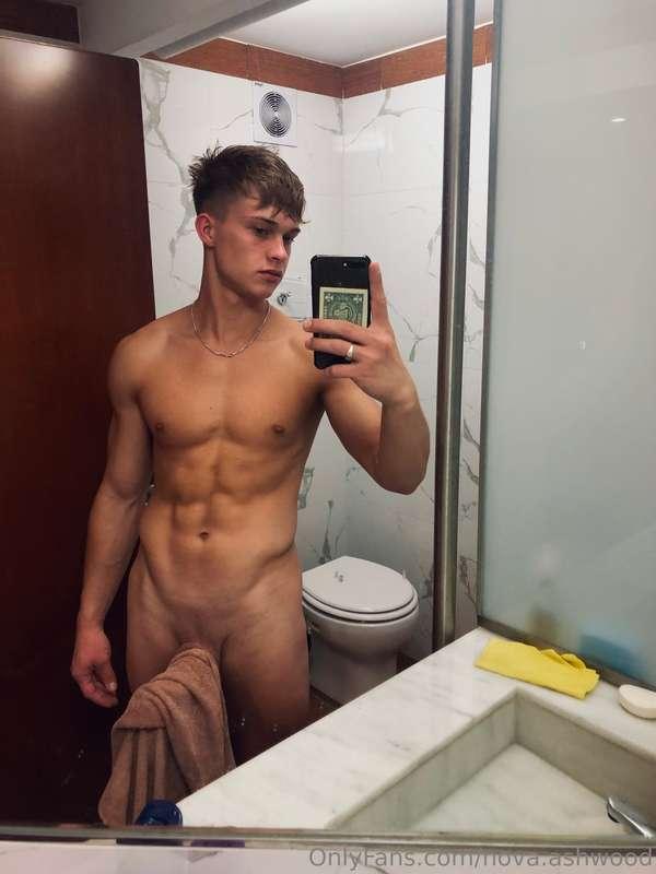 Just a little towel action to keep things interesting... 😉