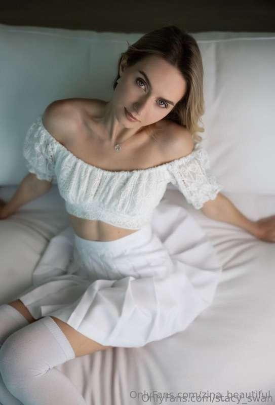 zina_beautiful main image